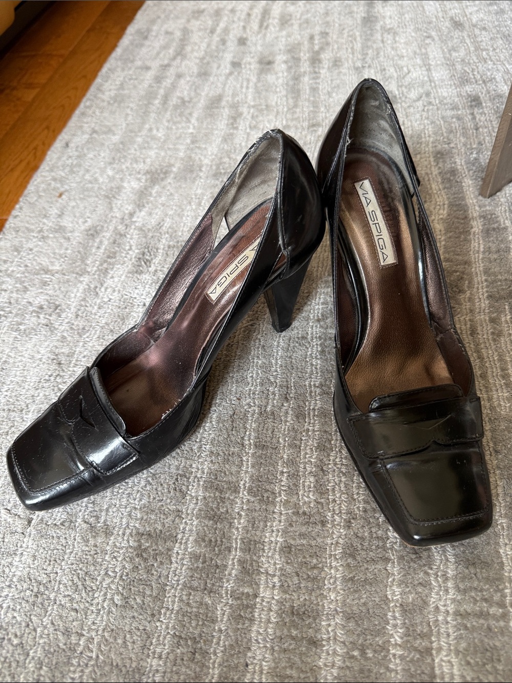 Via Spiga Black Leather Loafer-Style Mid Heels